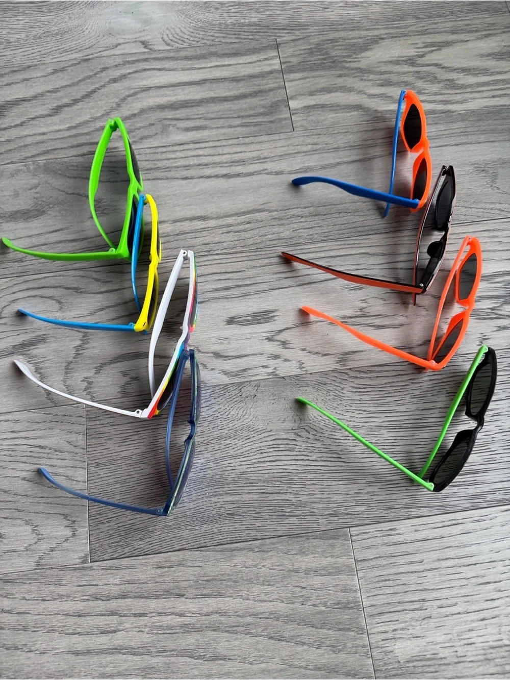 Lot of 8 Colorful Wayfarer-Style Sunglasses